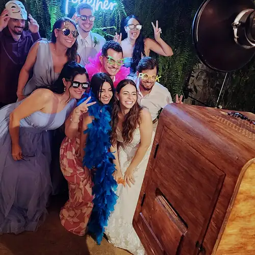 Foto impressa na hora com Espelho Mágico em bodas de prata